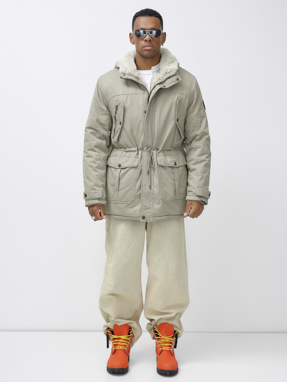 Парка мужская зимняя удлиненная с мехом бежевого цвета 2606B