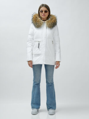 Куртка женская зимняя с мехом енот премиум класса белого цвета 3322_1Bl