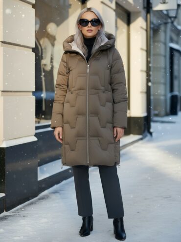 Пальто зимнее утепленное с капюшоном женское коричневого цвета 7638K