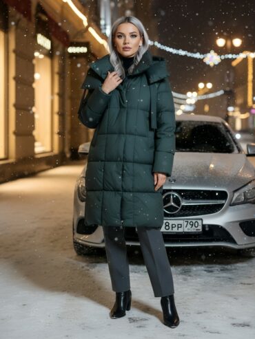 Пальто зимнее утепленное с капюшоном женское темно-серого цвета 7700TC