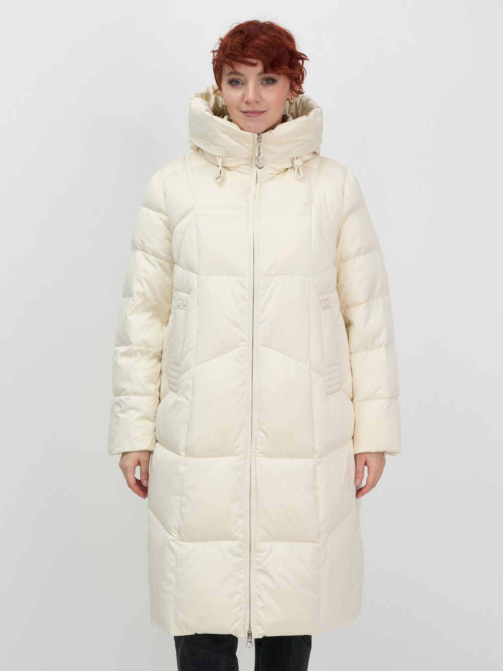 Пальто зимнее утепленное с капюшоном женское бежевого цвета 7702B