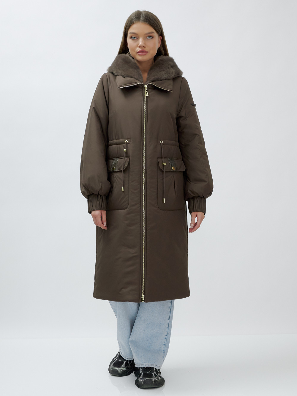 Пальто зимнее женское стильное с норкой люкс класса коричневого цвета 8628K