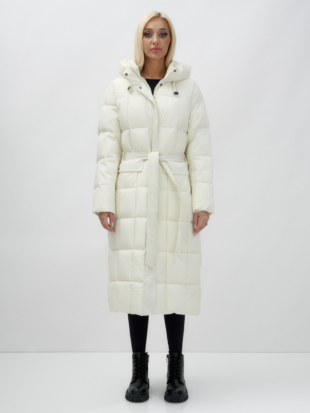Пальто утепленное стеганное зимнее с капюшоном женское бежевого цвета 9609B