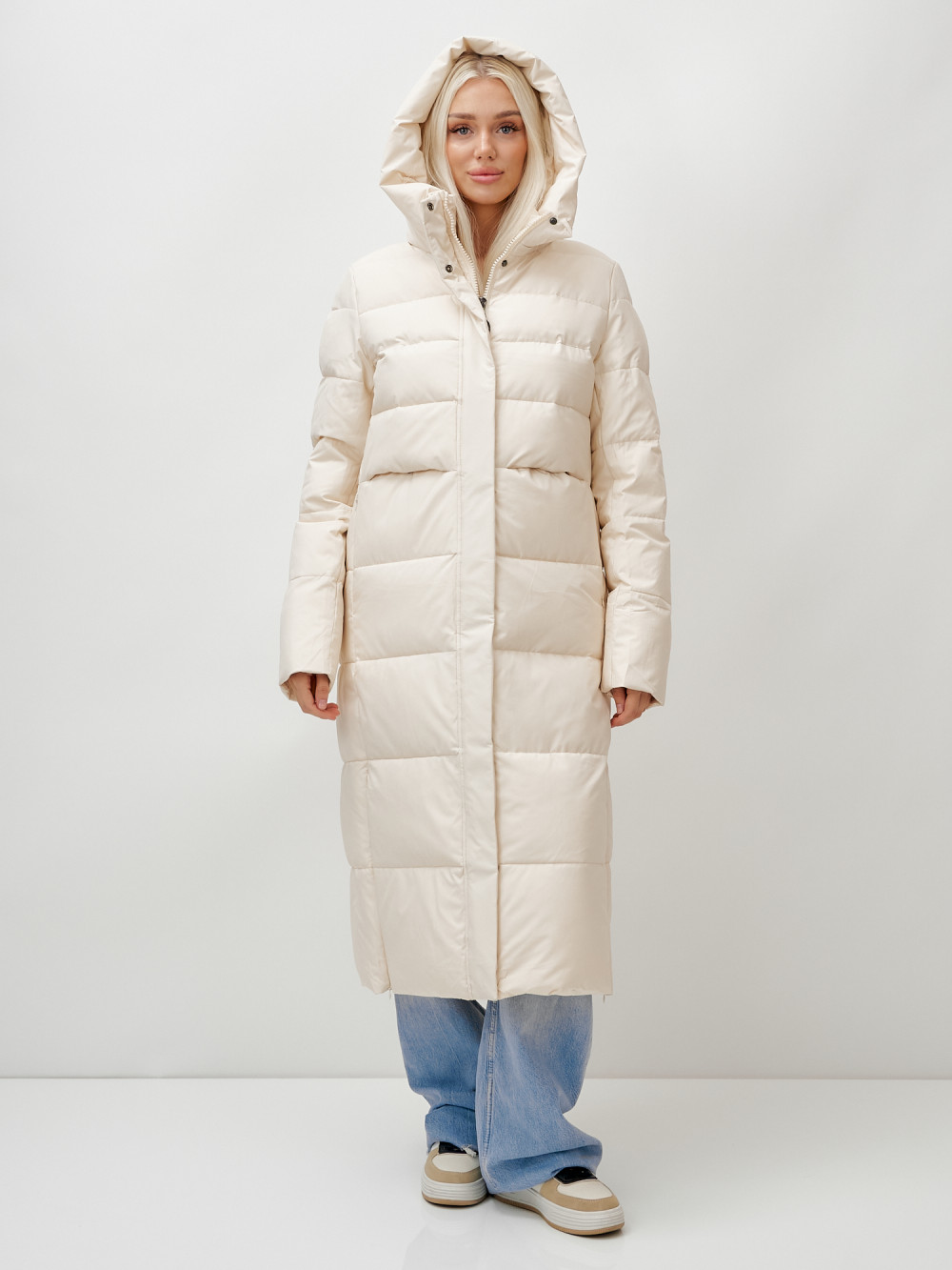 Пальто утепленное стеганное зимнее с капюшоном женское бежевого цвета 9620B
